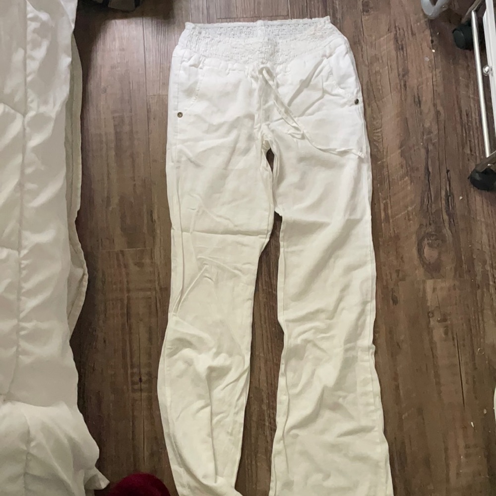 White flowy pants